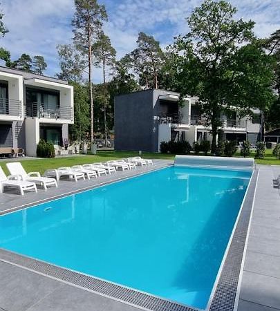 Leo Royal Apartament ポビエロボ エクステリア 写真
