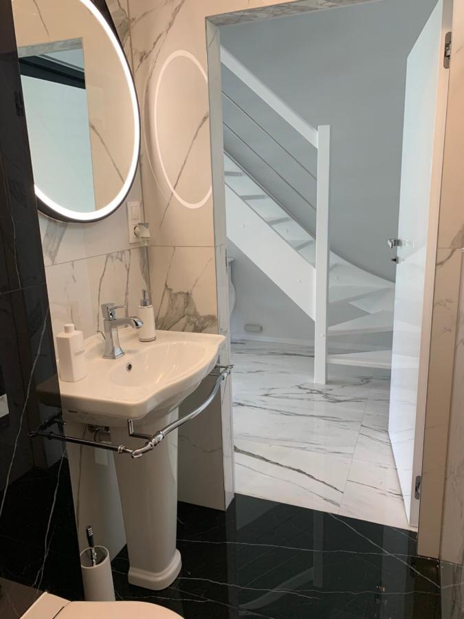 Leo Royal Apartament ポビエロボ エクステリア 写真