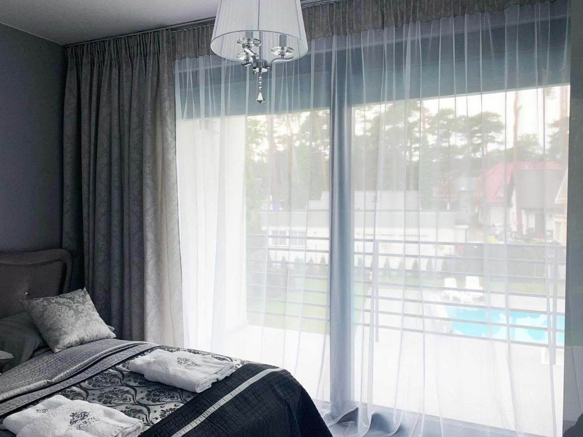 Leo Royal Apartament ポビエロボ エクステリア 写真